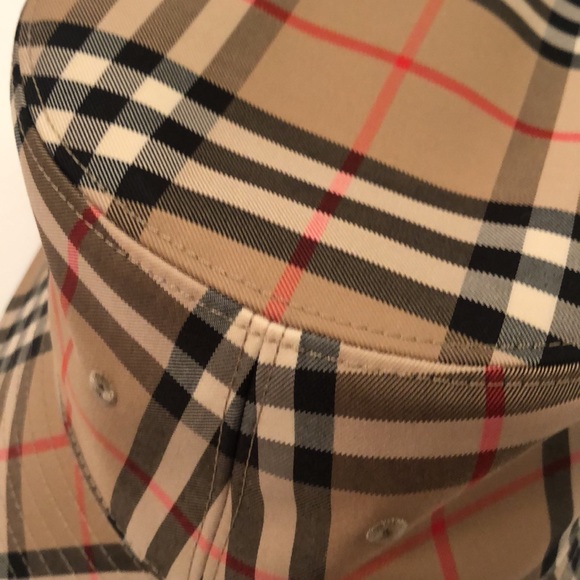 Burberry Heavy Check Bucket Hat - Picture 13 of 16